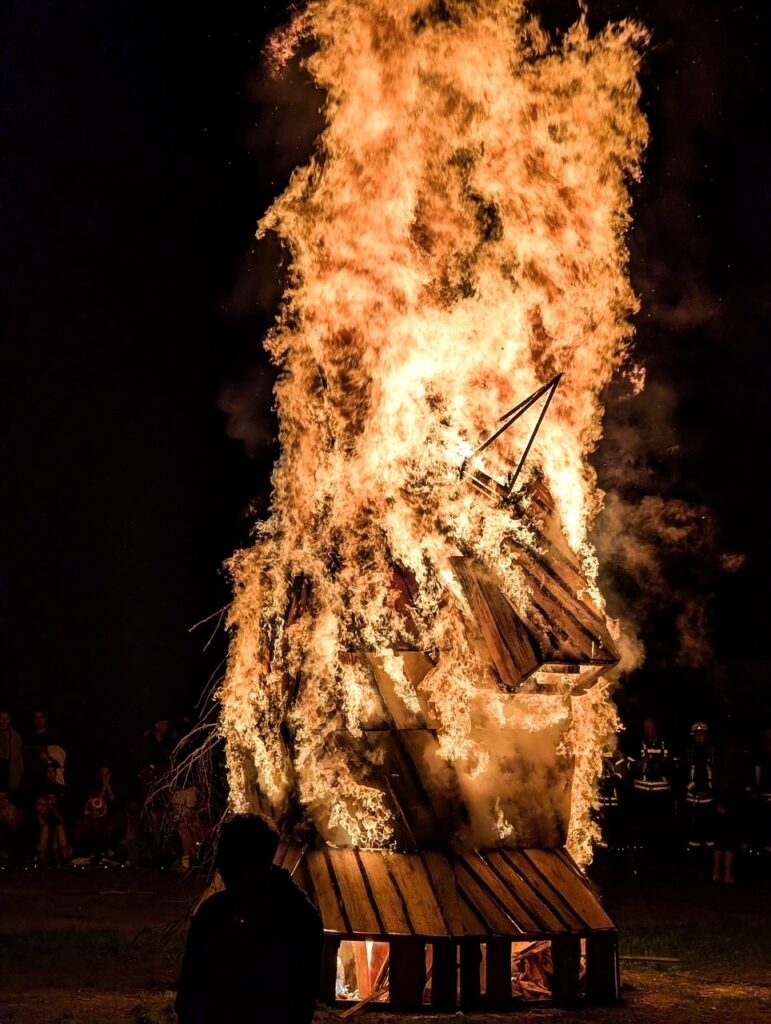 Kiezburn regional effigy 2025