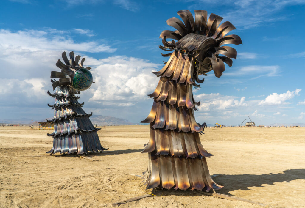 Plant creatures from the "Universal Dimension" are here to demonstrate just what they do! They guide, with an unobserving eye that is an ORB. Three ORBs total, all providing their own message through color. One may be gentle, while the other direct. Regardless, they're here for us. And lucky for us is their timing, for they are in full bloom. With their colors up high and on full display by means of a glowing stained glass globe supported by a towering feathered plant body. This will be a total and complete "Demonstration Bloom".