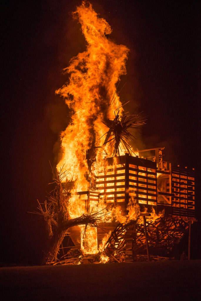 Kiwiburn temple 2020 engulfed